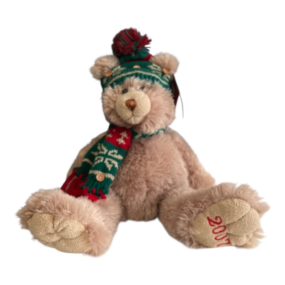 Dillard’s Trimmings 2007 Christmas Bear Plush 19 Inch Holiday Teddy With Hat Sca